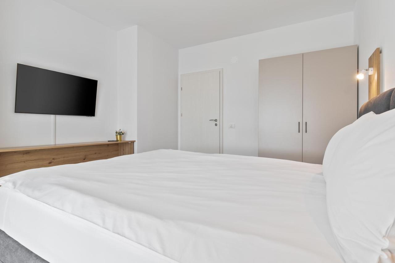 Apartament Grand Hill Flats Oradea Zewnętrze zdjęcie