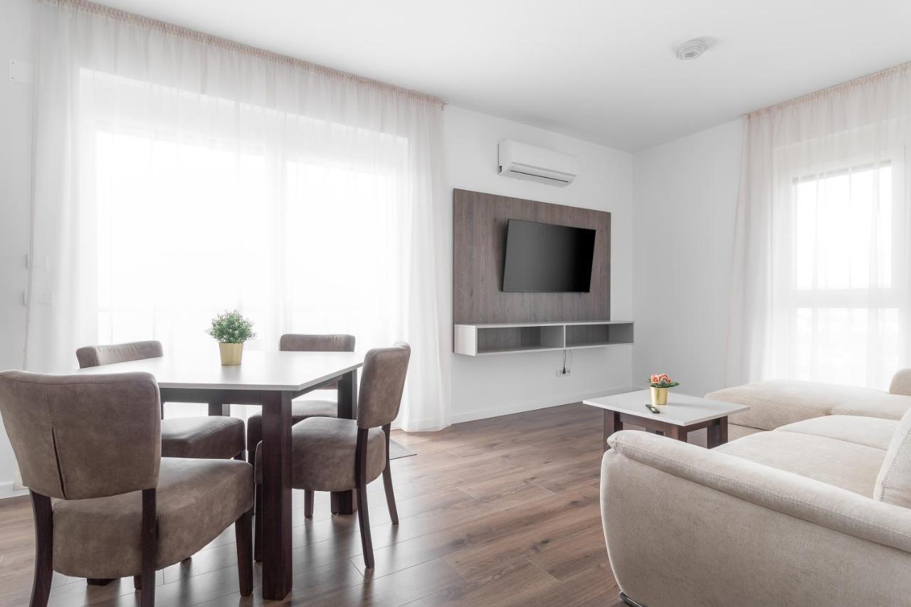 Apartament Grand Hill Flats Oradea Zewnętrze zdjęcie