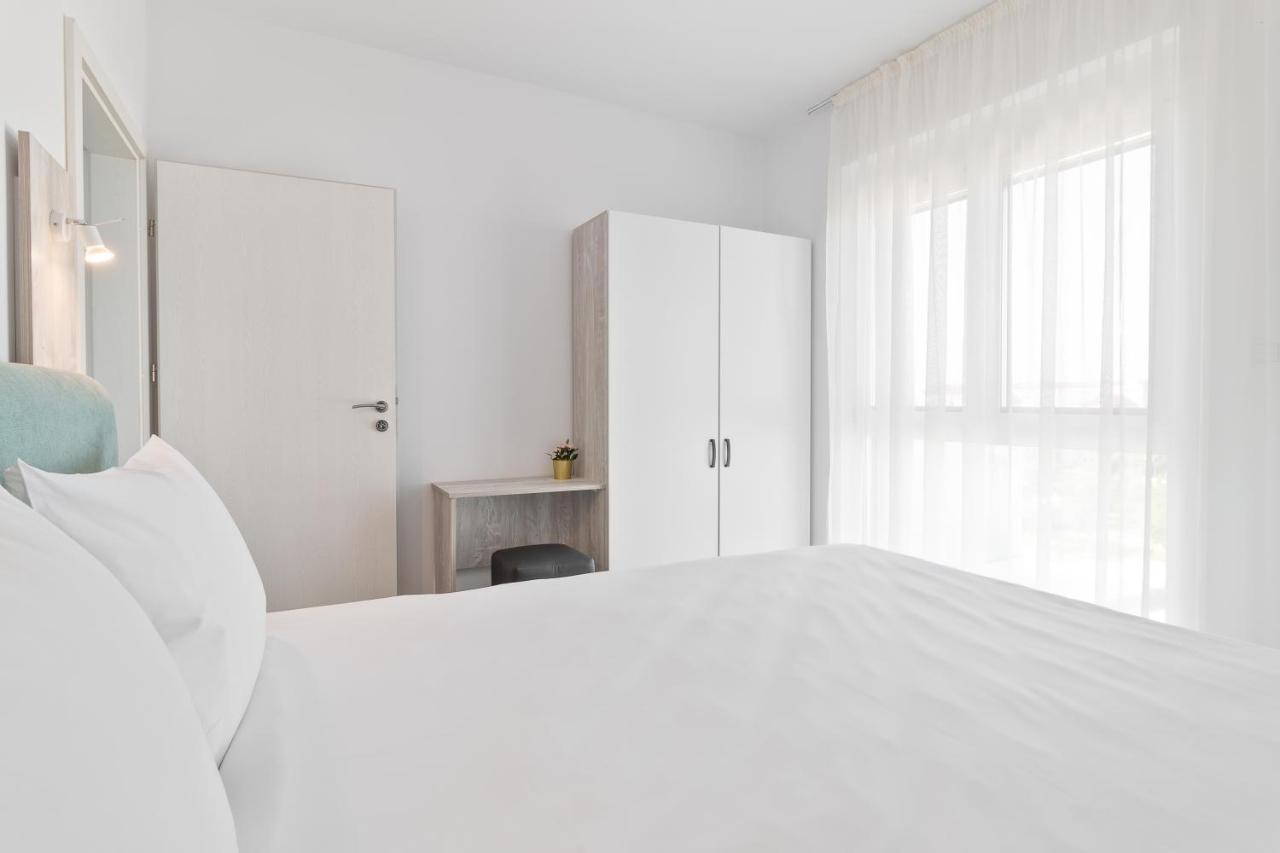 Apartament Grand Hill Flats Oradea Zewnętrze zdjęcie